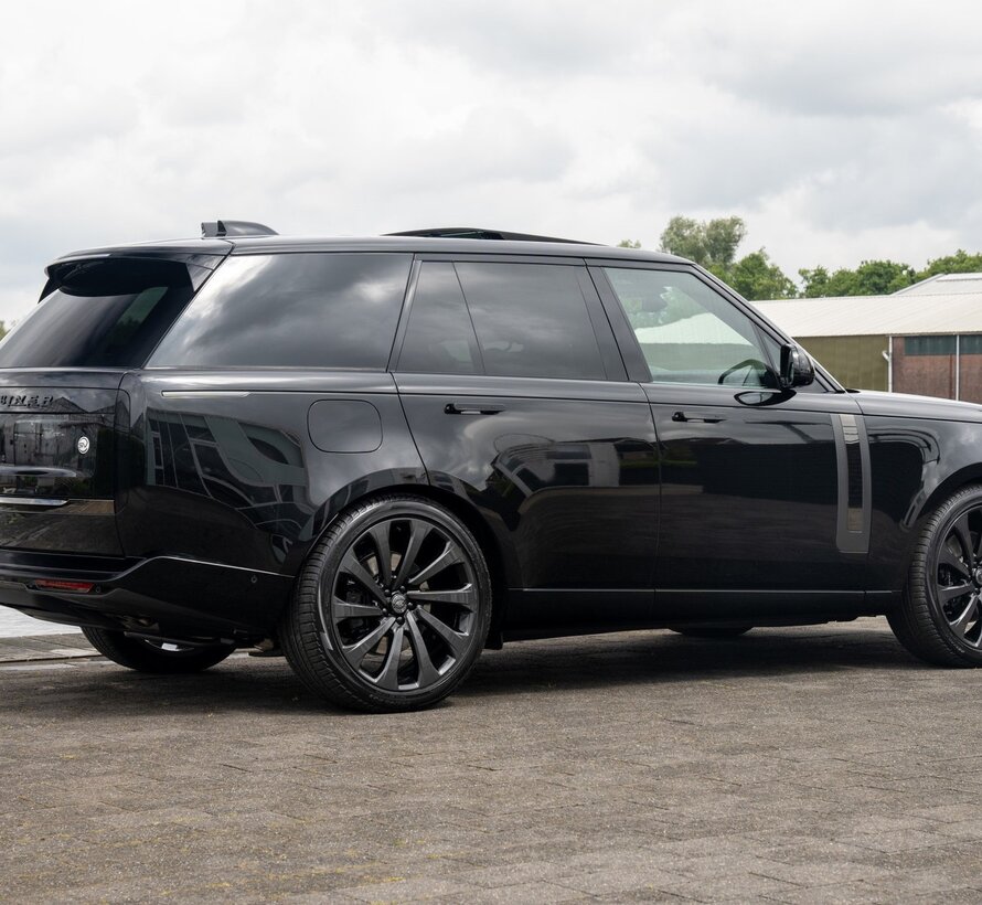Land Rover Range Rover (sport) SV BESPOKE 23 inch