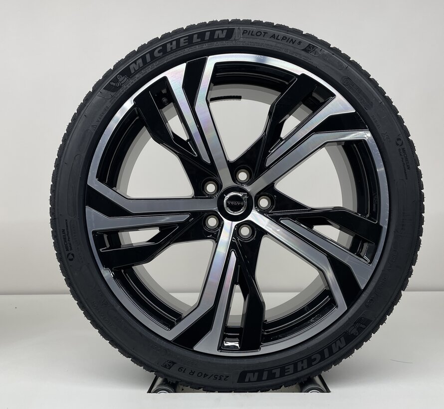 Volvo NIEUWE 19 inch R-design velgen + winterbanden V60 / S60 2018-