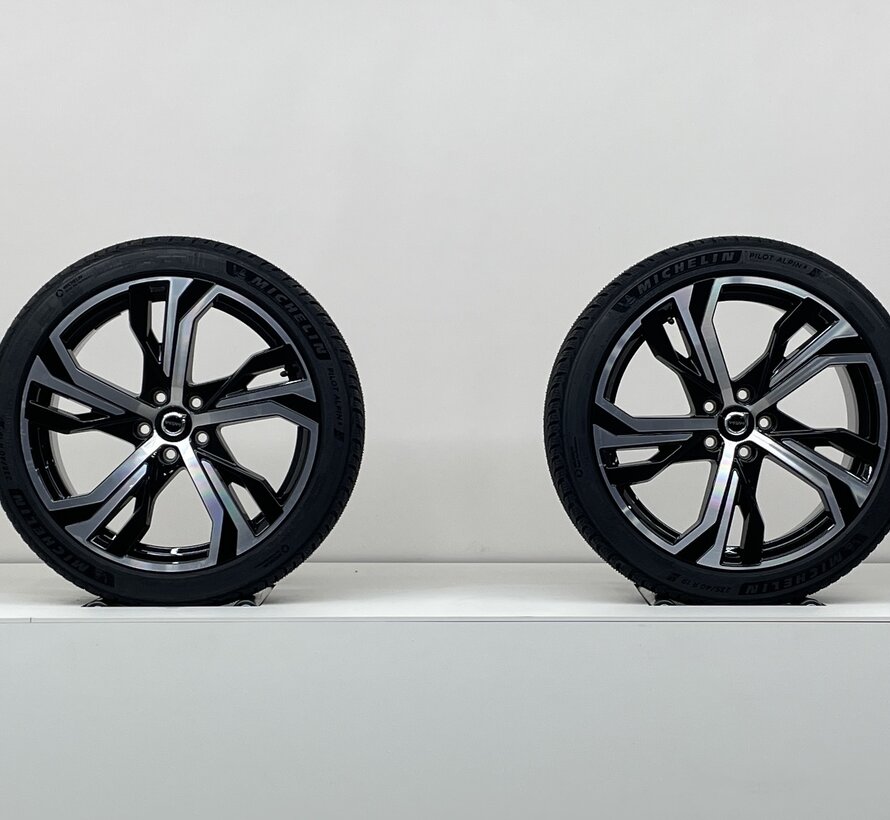 Volvo NIEUWE 19 inch R-design velgen + winterbanden V60 / S60 2018-