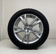  Volvo Volvo 18 inch velgen + winterbanden XC40