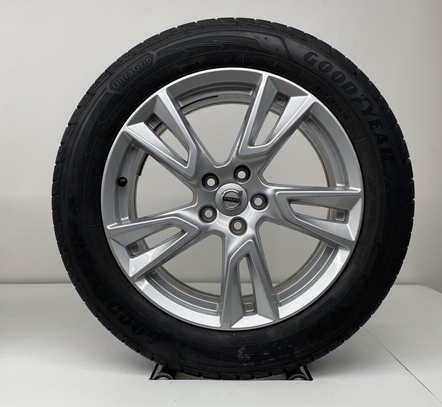 Volvo 18 inch velgen + winterbanden XC40