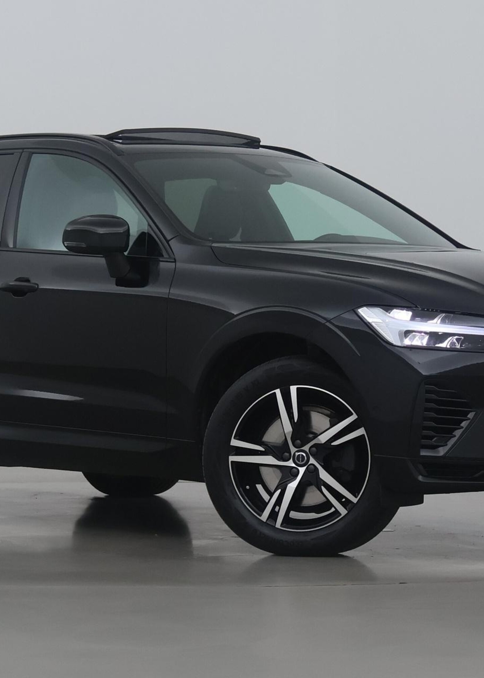 Volvo Volvo NIEUWE 19 inch R-design velgen + winterbanden XC60 2017-