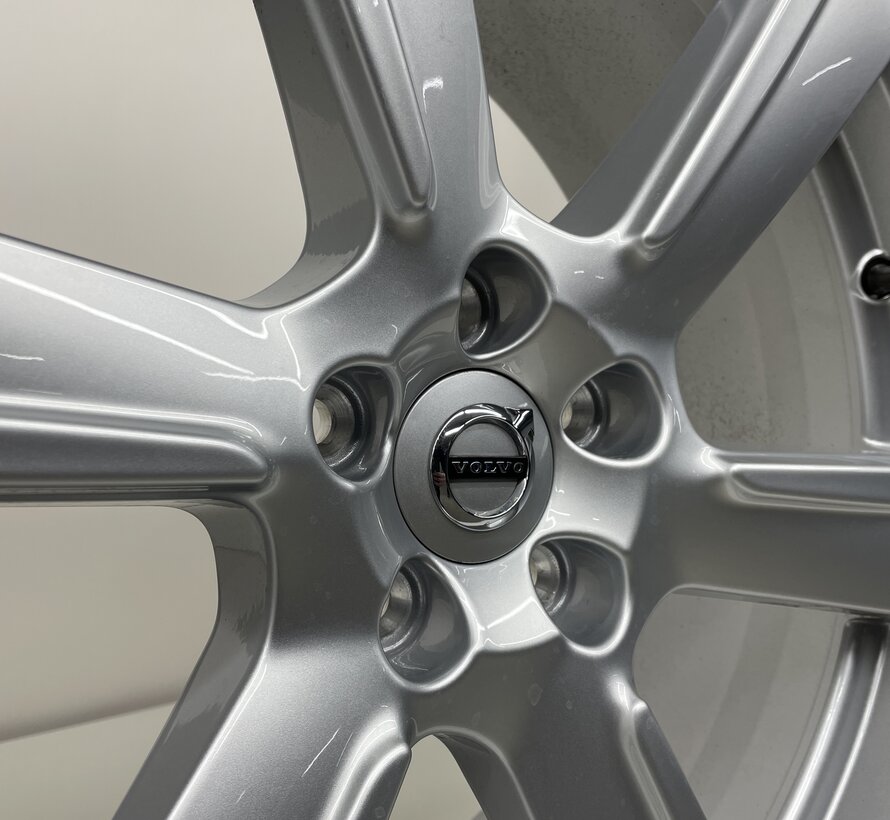 Volvo 19 inch turbine velgen + winterbanden XC90 2015- INCL T8