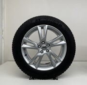  Volvo Volvo 18 inch velgen + winterbanden XC40 / V90 CC