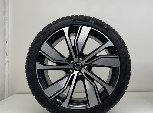  Volvo Volvo 20 inch velgen + Winterbanden C40 / EX40 P8