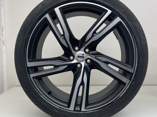  Volvo Volvo NIEUWE 22 inch R-design velgen + Zomerbanden XC90 2015-