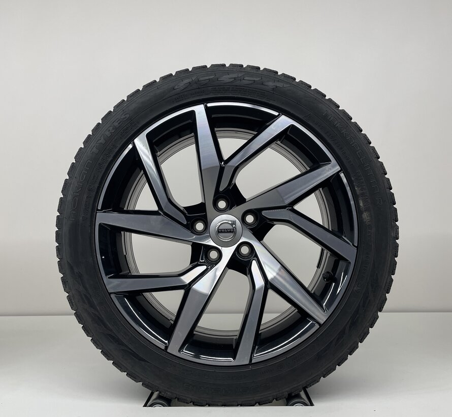 Volvo 18 inch Inscription velgen + winterbanden V60 / S60