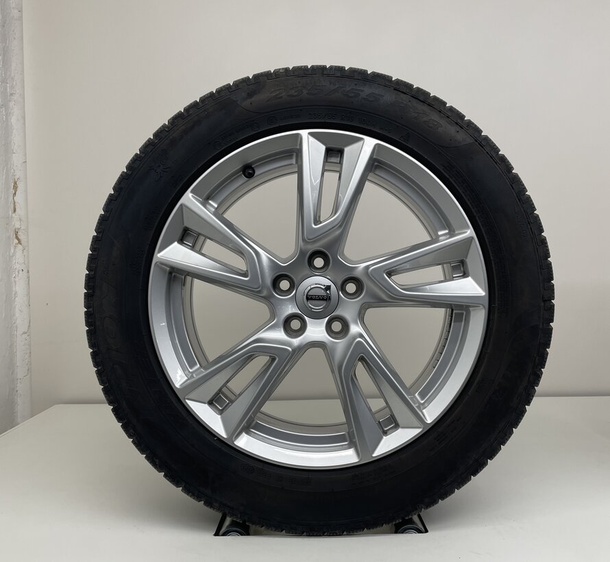 Volvo 18 inch velgen + winterbanden XC40