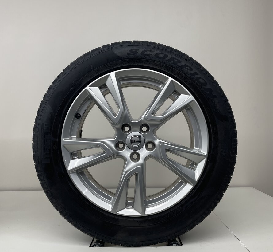 Volvo 18 inch velgen + winterbanden XC40