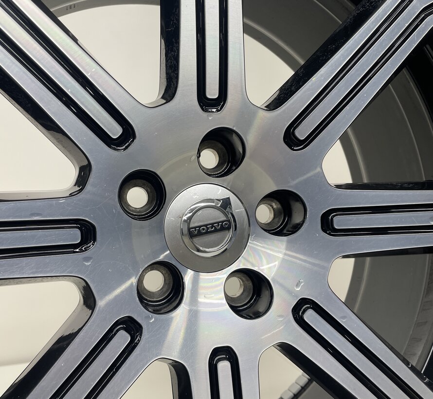 Volvo 20 inch inscription velgen + zomerbanden XC60 2018-