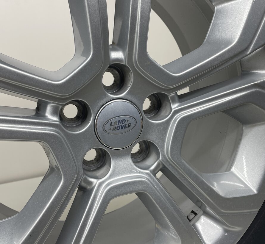 Land Rover Discovery sport / Evoque18 inch velgen + Winterbanden.