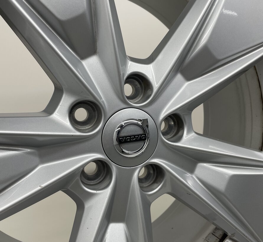 Volvo 18 inch velgen + Allseason XC60 2018-