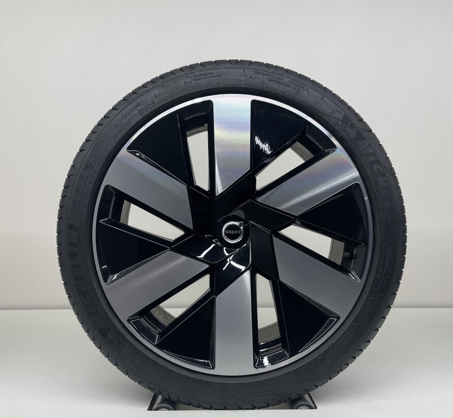 Volvo 19 inch velgen + zomerbanden V60 / S60 2018-