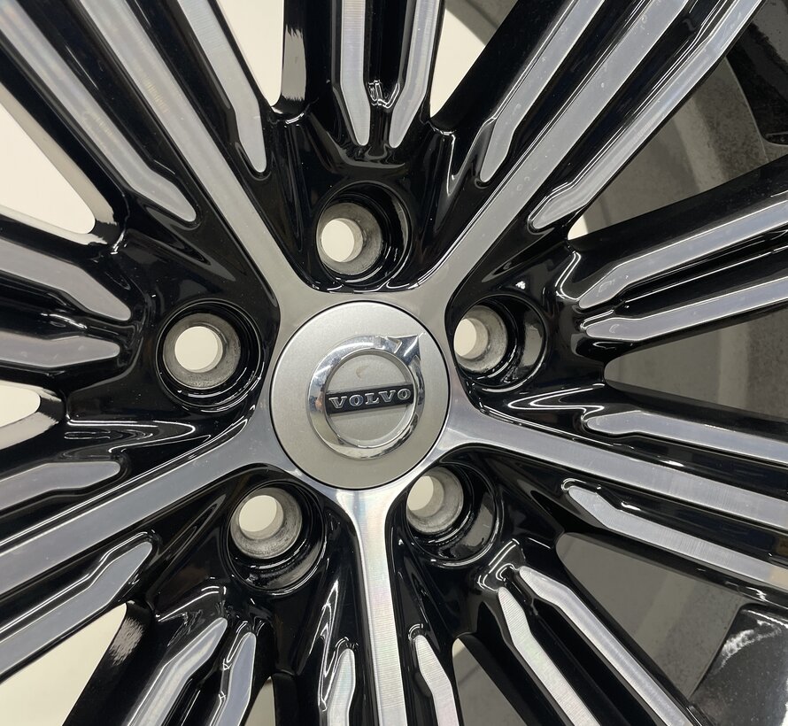 Volvo 18 inch velgen + winterbanden V60 / S60