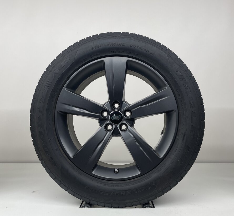 Range Rover 19 inch velgen + Zomerbanden Velar