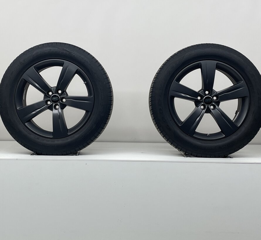 Range Rover 19 inch velgen + Zomerbanden Velar