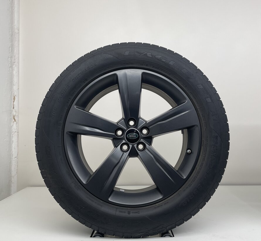 Range Rover 19 inch velgen + Zomerbanden Velar