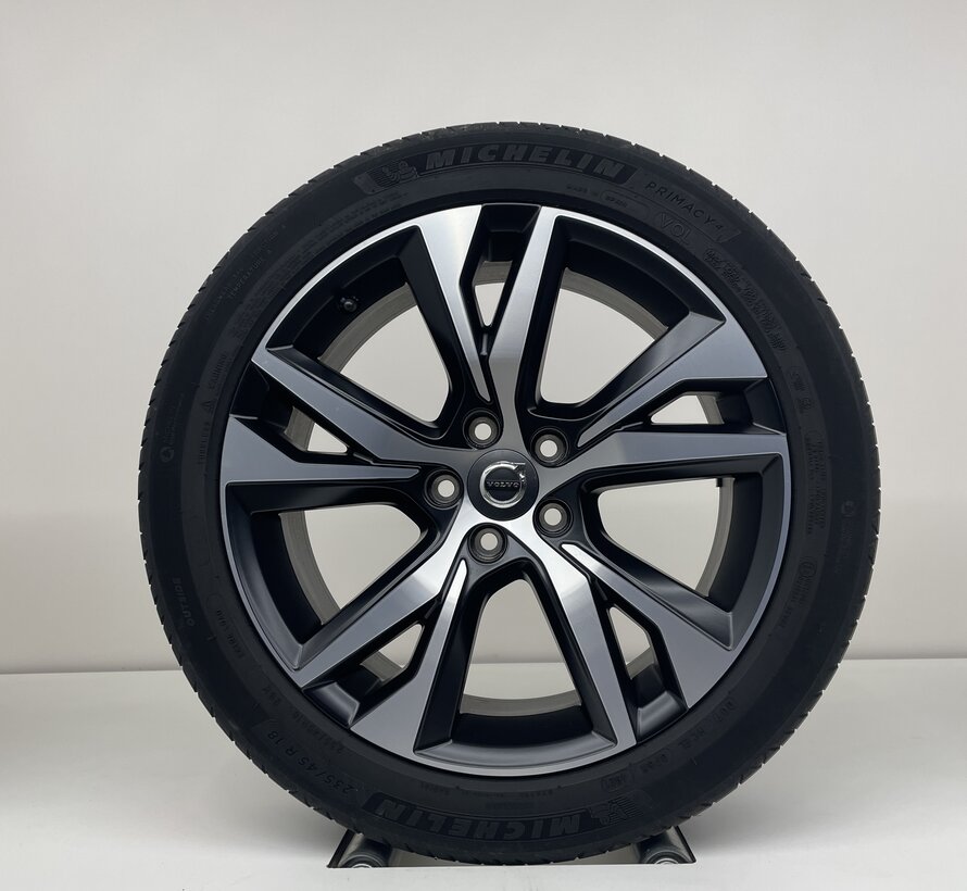 Volvo 18 inch R-design velgen + zomerbanden V60/S60 2018-
