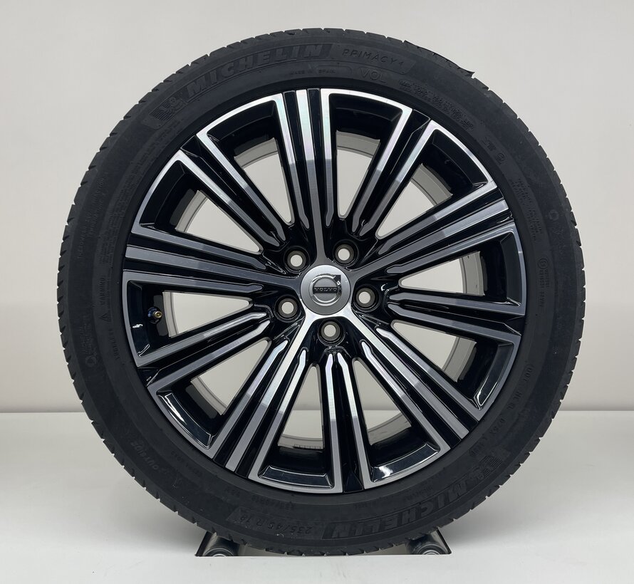 Volvo 18 inch inscription velgen + Zomerbanden V60 / S60 2018-