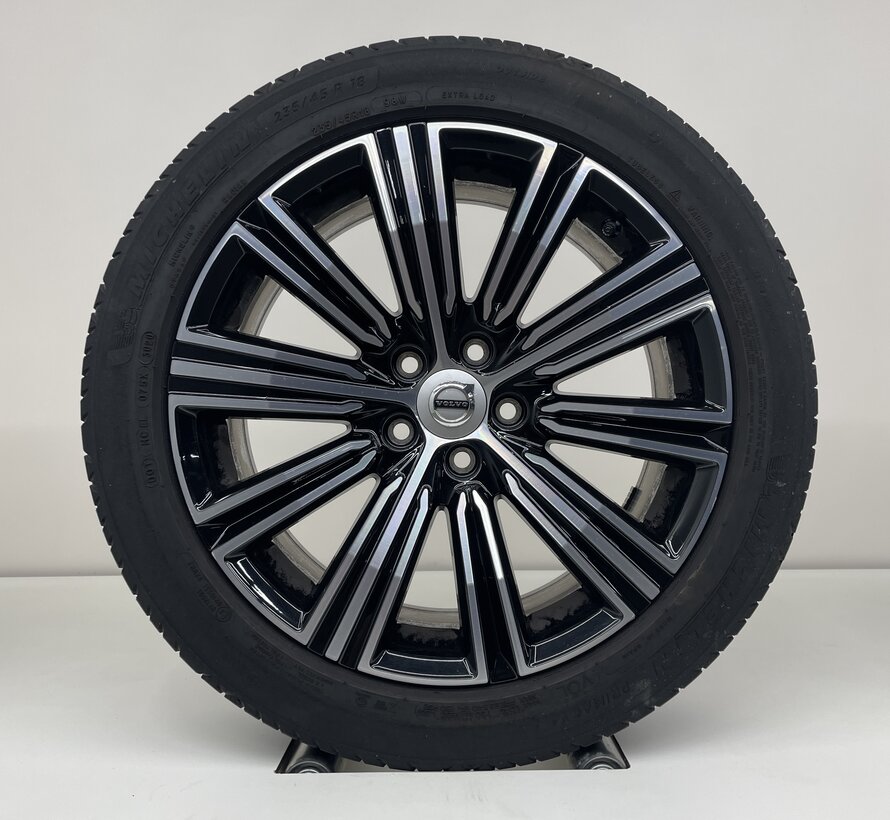 Volvo 18 inch inscription velgen + zomer/all seasonbaden V60 / S60 2018-