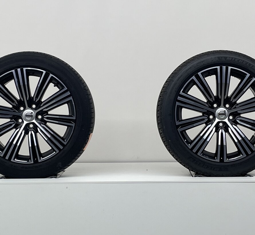 Volvo 18 inch inscription velgen + zomer/all seasonbaden V60 / S60 2018-