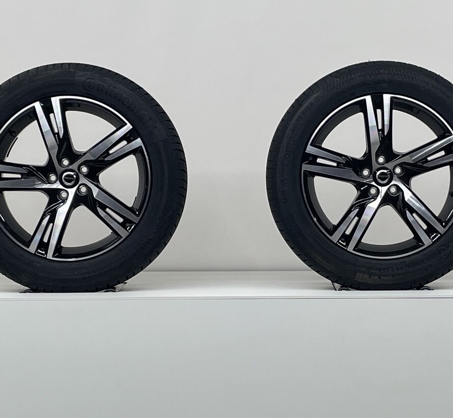 Volvo NIEUWE 19 inch  R-design velgen + Winterbanden XC60 2017-