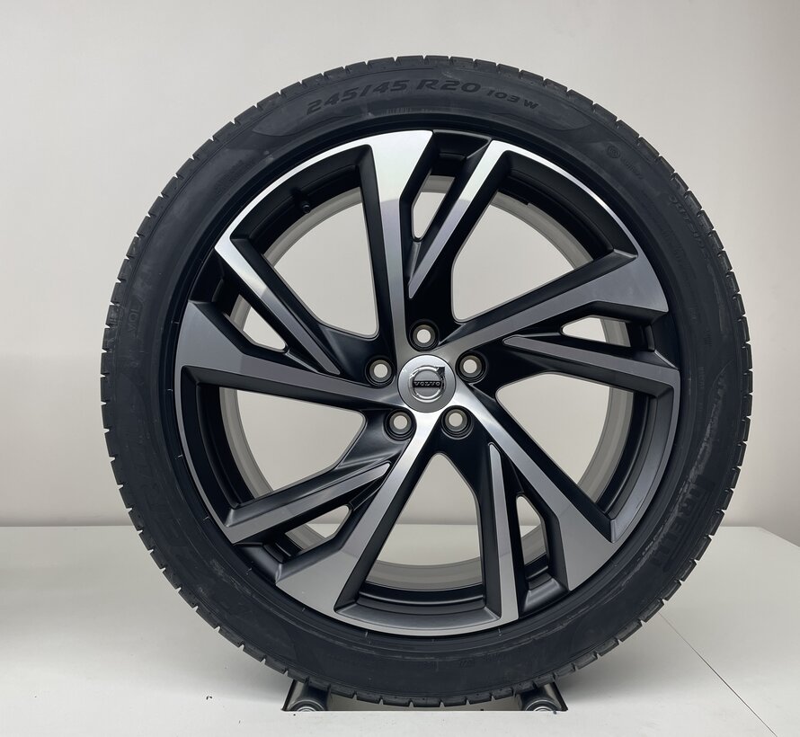 Volvo 20 inch NIEUWE R-design velgen + zomerbanden XC40