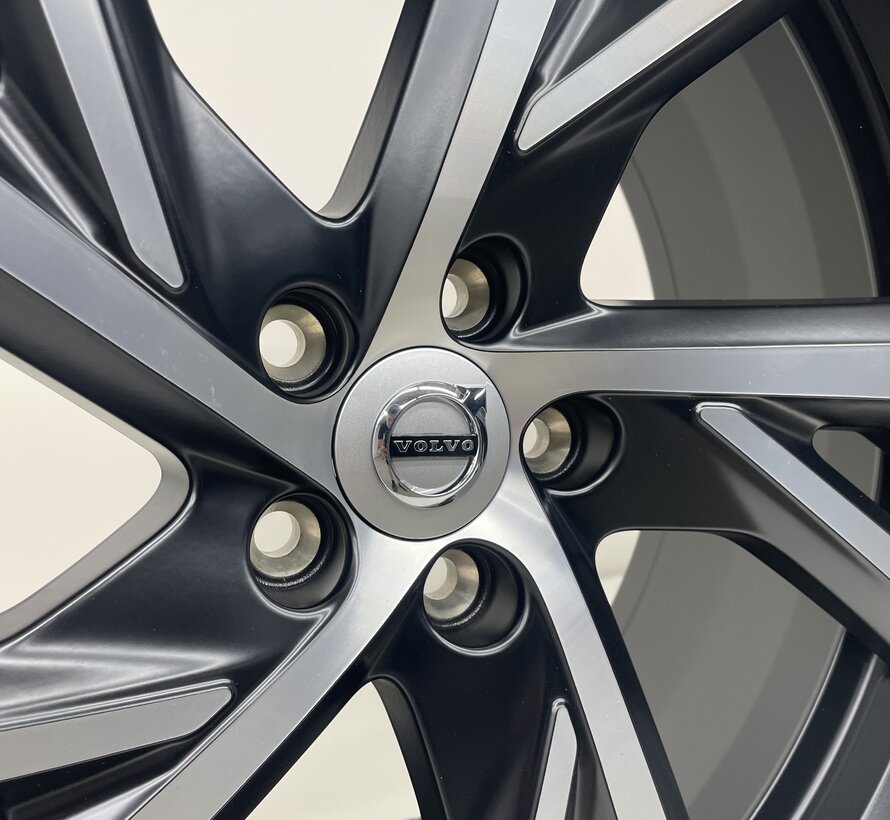 Volvo 20 inch NIEUWE R-design velgen + zomerbanden XC40