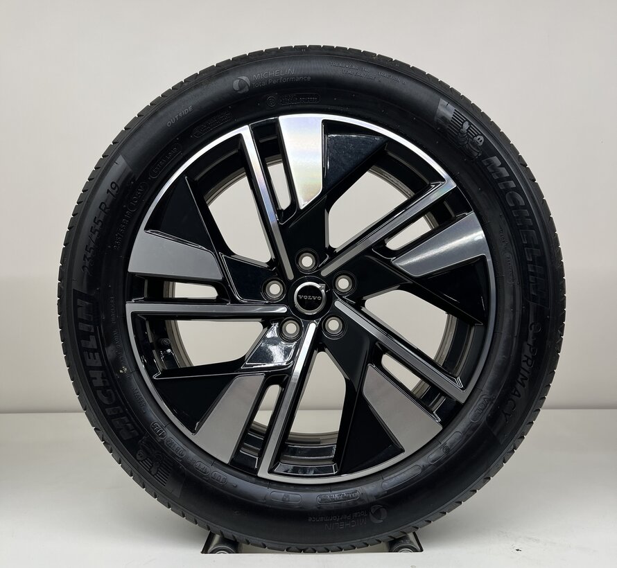 Volvo 19 inch 2025 model velgen + zomerbanden XC60 2017-