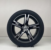  Volvo Volvo NIEUWE  19 inch R-design velgen + Winterbanden XC40