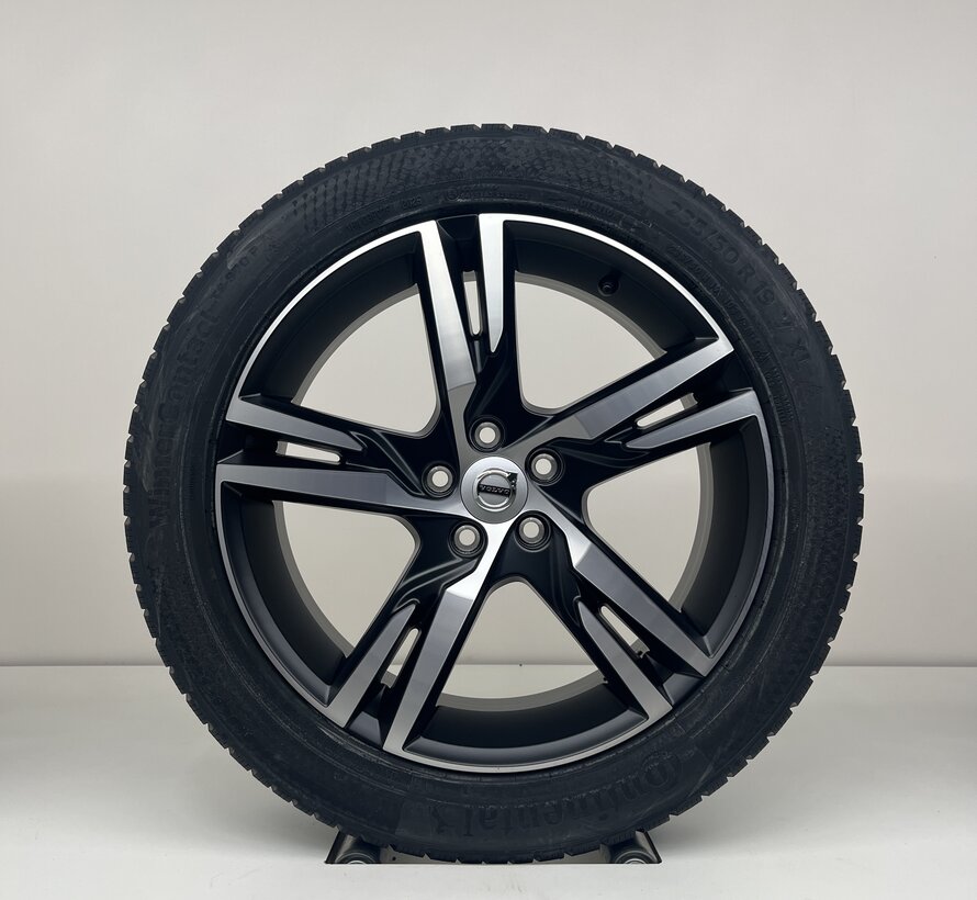 Volvo NIEUWE  19 inch R-design velgen + Winterbanden XC40