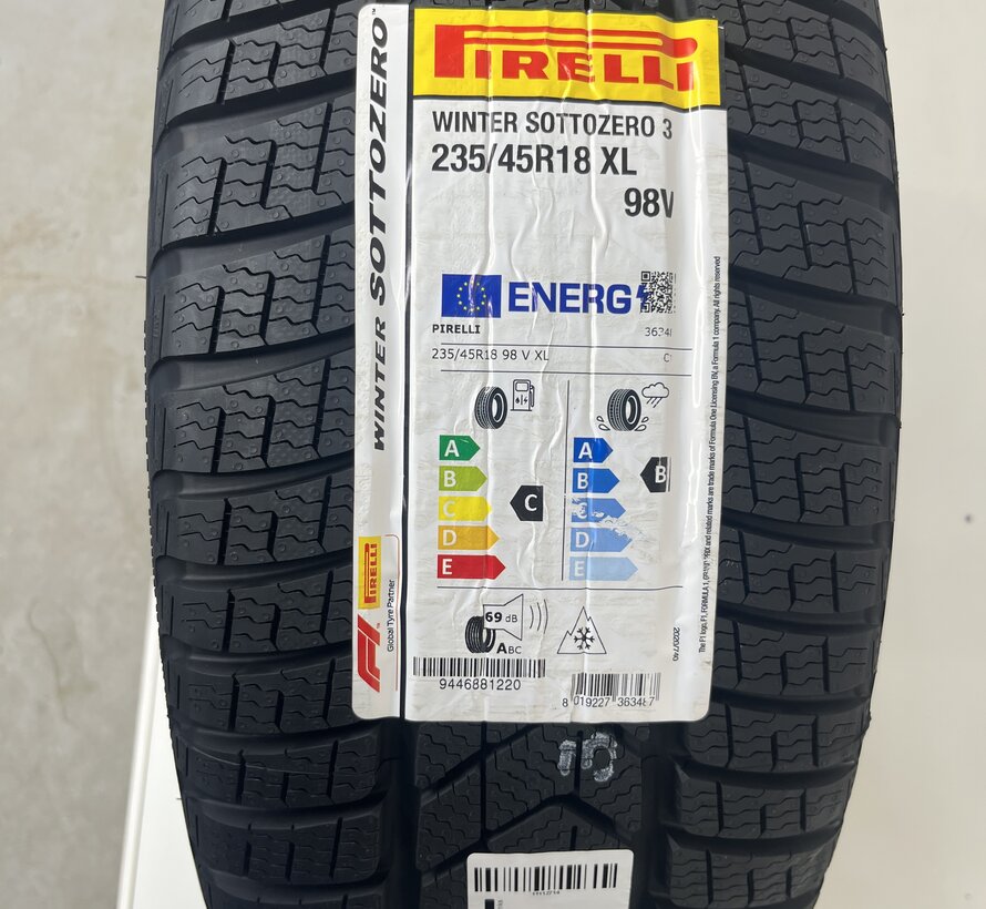 Volvo NIEUWE 18 inch inscription velgen + Winterbanden V60 / S60 2018- ACTIE