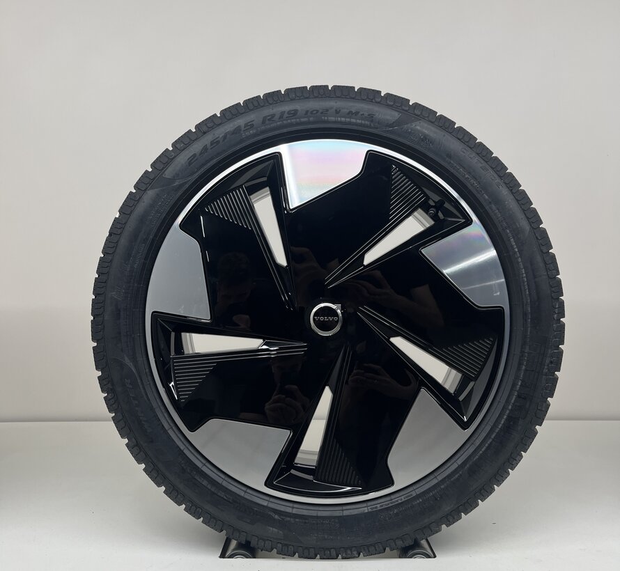 Volvo NIEUWE 19 inch velgen + winterbanden EX30