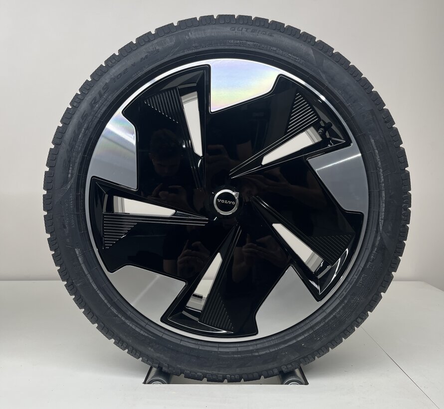 Volvo NIEUWE 19 inch velgen + winterbanden EX30