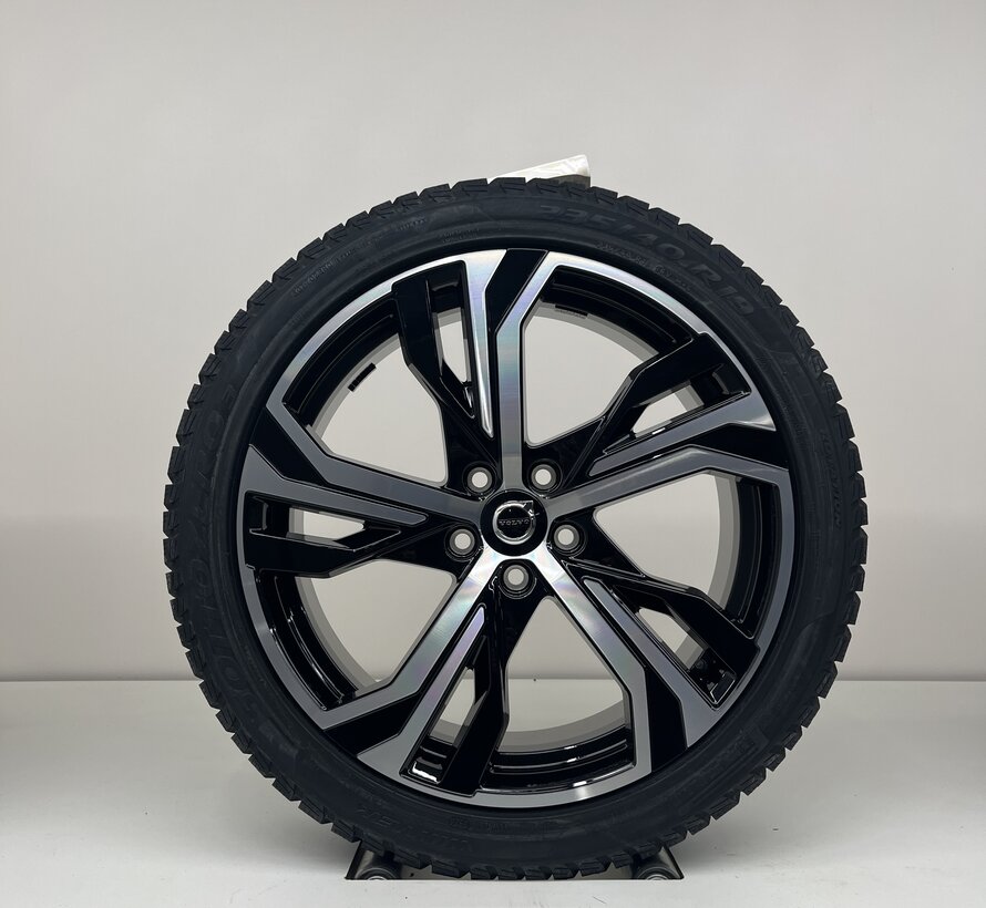 Volvo NIEUWE 19 inch R-design velgen + winterbanden V60 / S60 2018-