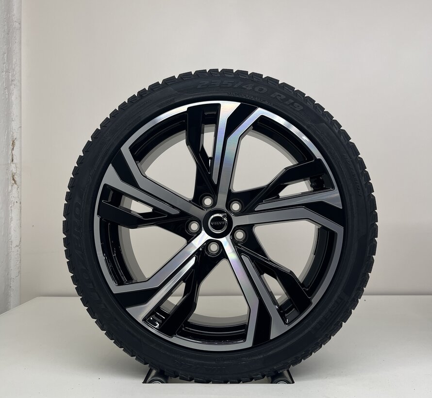 Volvo NIEUWE 19 inch R-design velgen + winterbanden V60 / S60 2018-