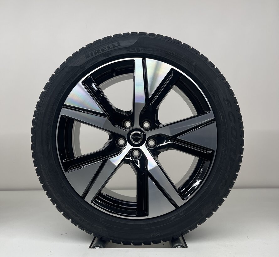 Volvo NIEUWE 19 inch velgen + Winterbanden EX40