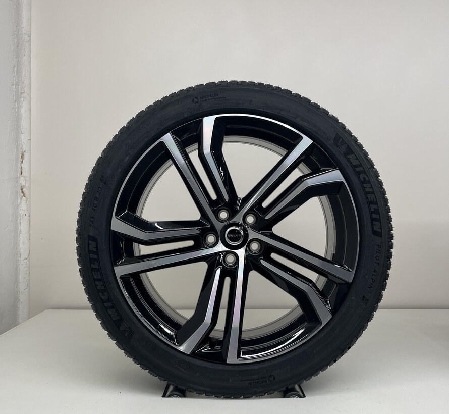 Volvo NIEUWE 20 inch R-design velgen + Winterbanden S90 / V90
