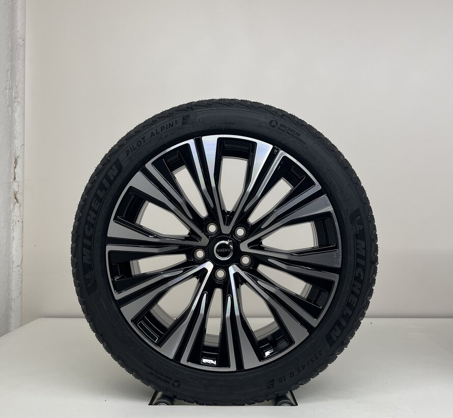 Volvo NIEUWE 18 inch velgen + winterbanden V60 / S60 2018-