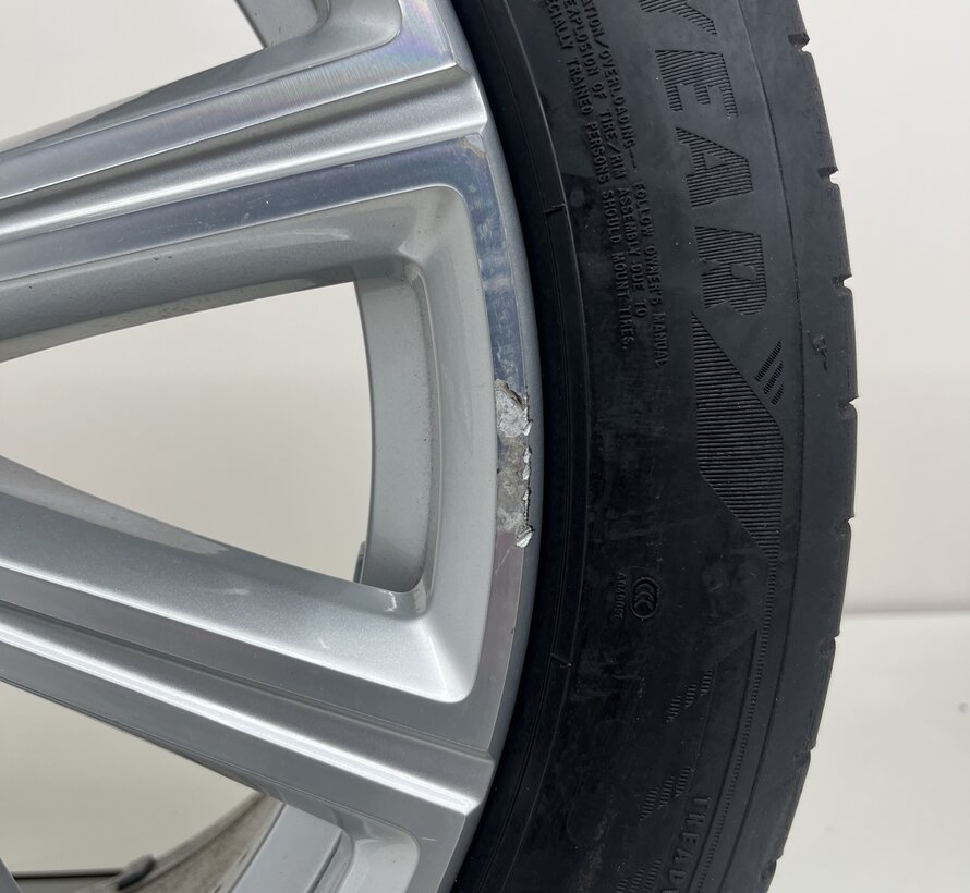 Volvo 18 inch inscription velgen + zomerbanden V90 / S90