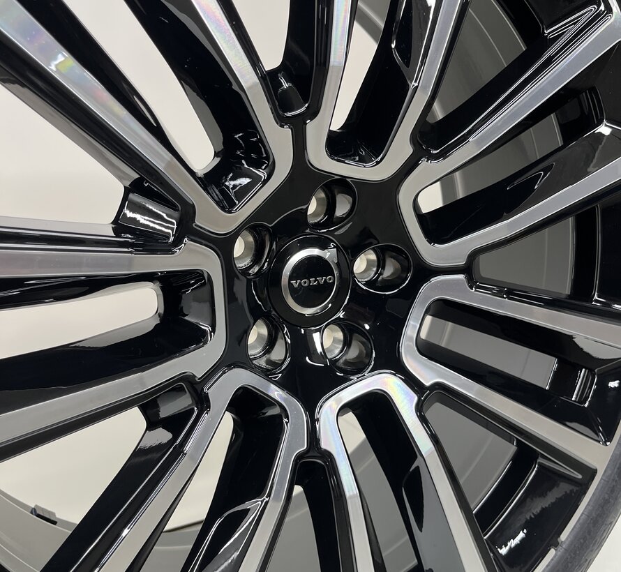 Volvo NIEUWE 22 inch 2025 model velgen + Winterbanden XC90 2015-