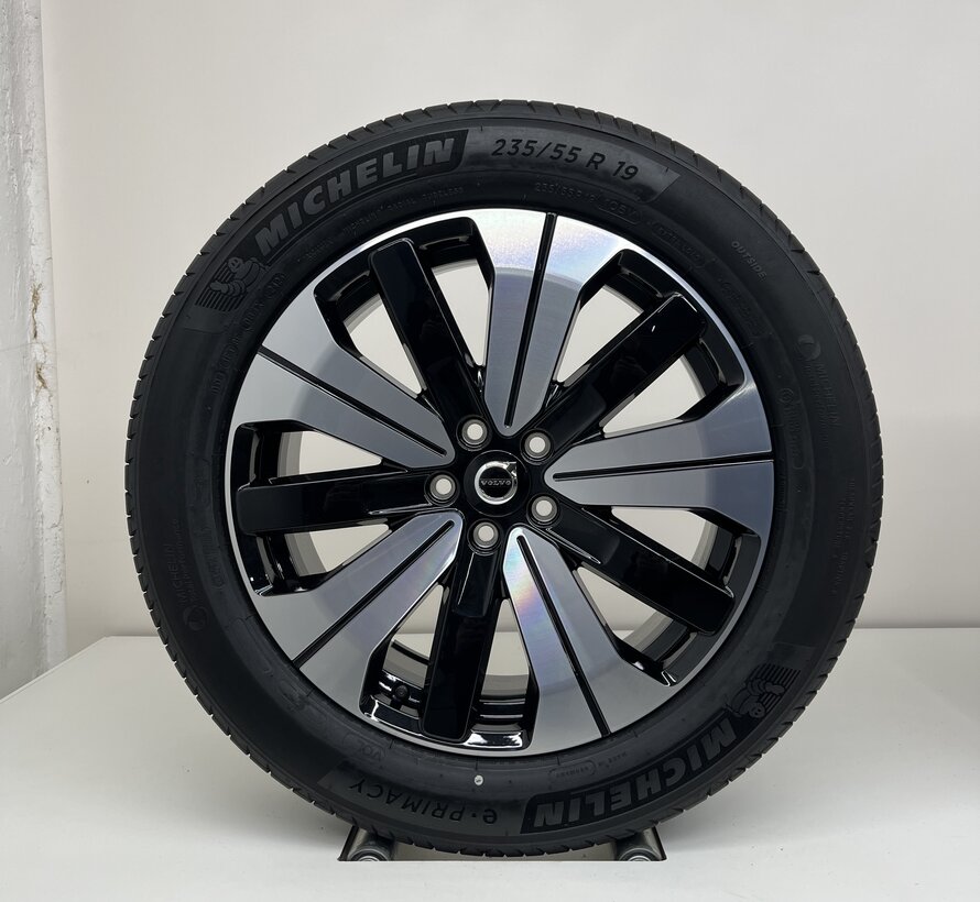 Volvo 19 inch  velgen + Zomerbanden XC60 2017-