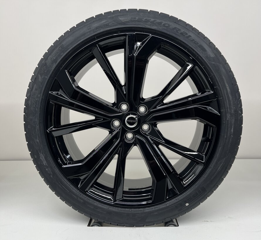 Volvo NIEUWE 21 inch Dark/Black velgen + Zomerbanden XC60 2017-