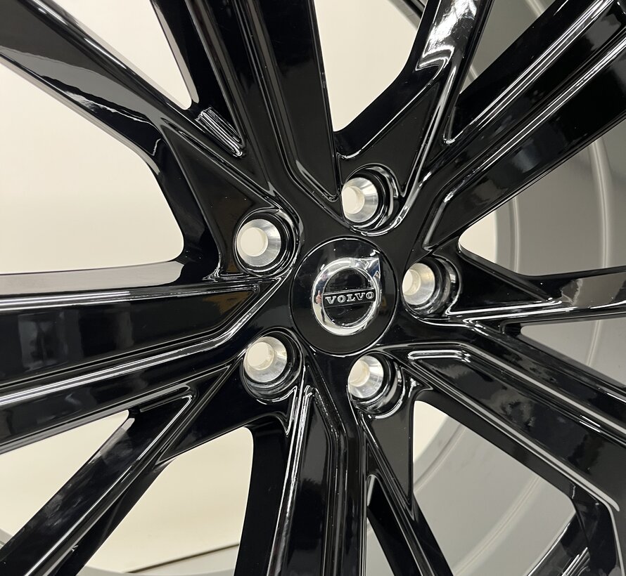 Volvo NIEUWE 21 inch Dark/Black velgen + Zomerbanden XC60 2017-
