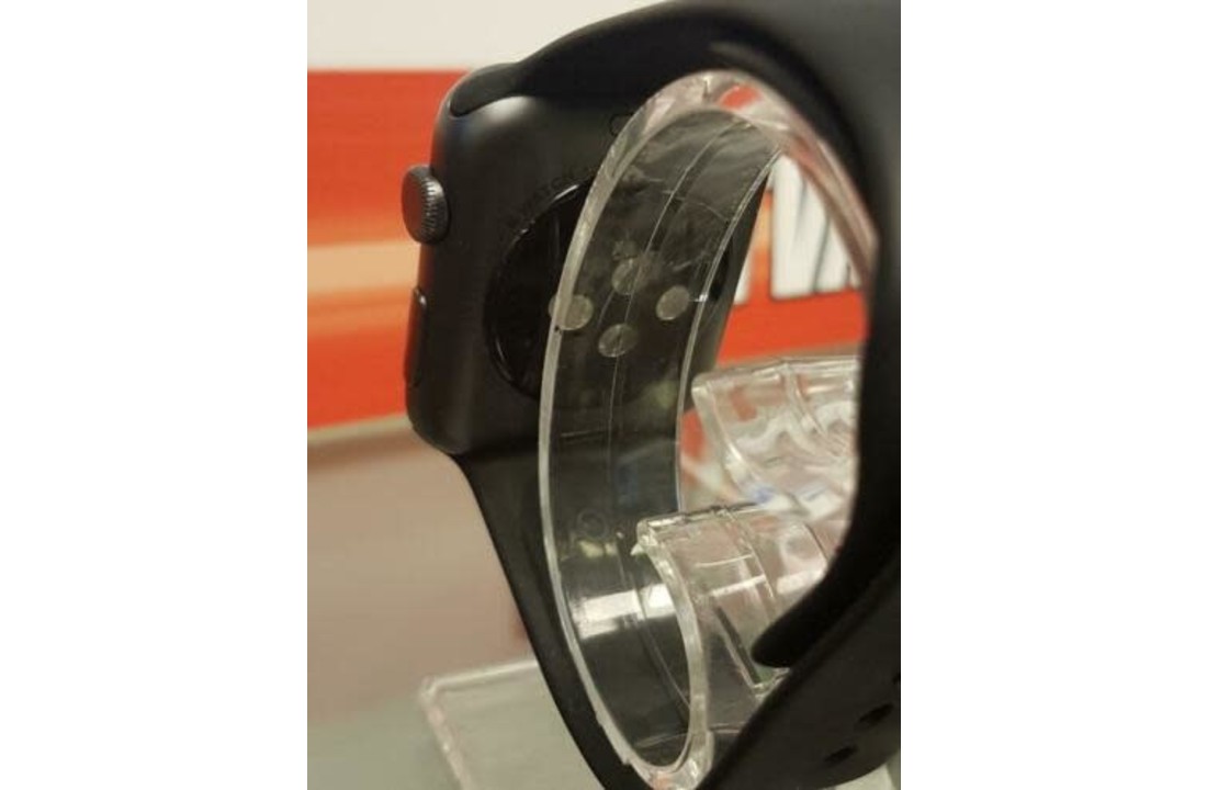 Apple Watch Series 4 7000