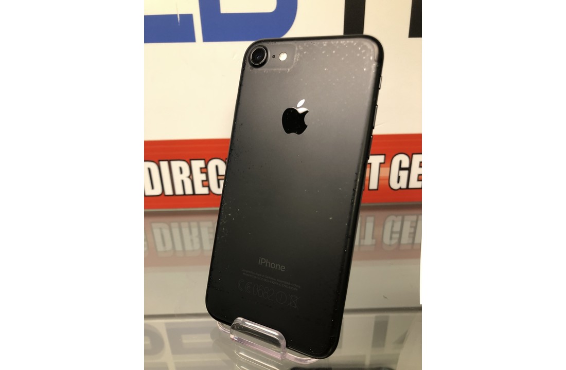 Apple iPhone 7 128GB (6186)