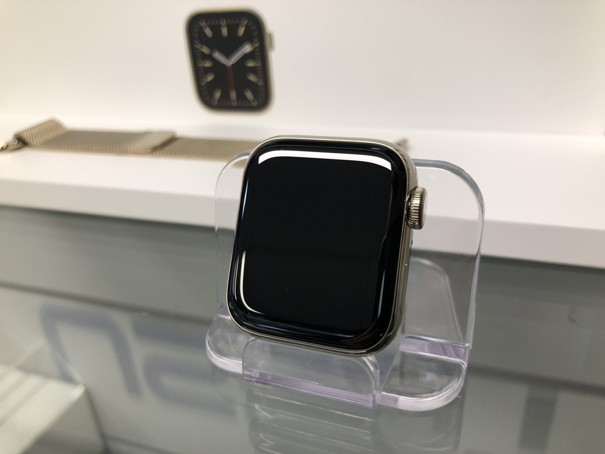 Apple Watch Series 6 40mm GPS Cellular - Gold Milanese Loop | Apple  Garantie t/m: 09-03-2022 - Usedtronics