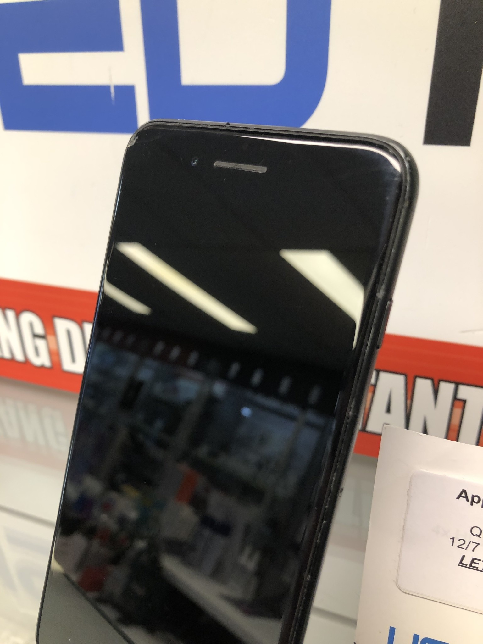 Apple iPhone 7 Plus 32GB - Kleine Barst Links Boven (6632)