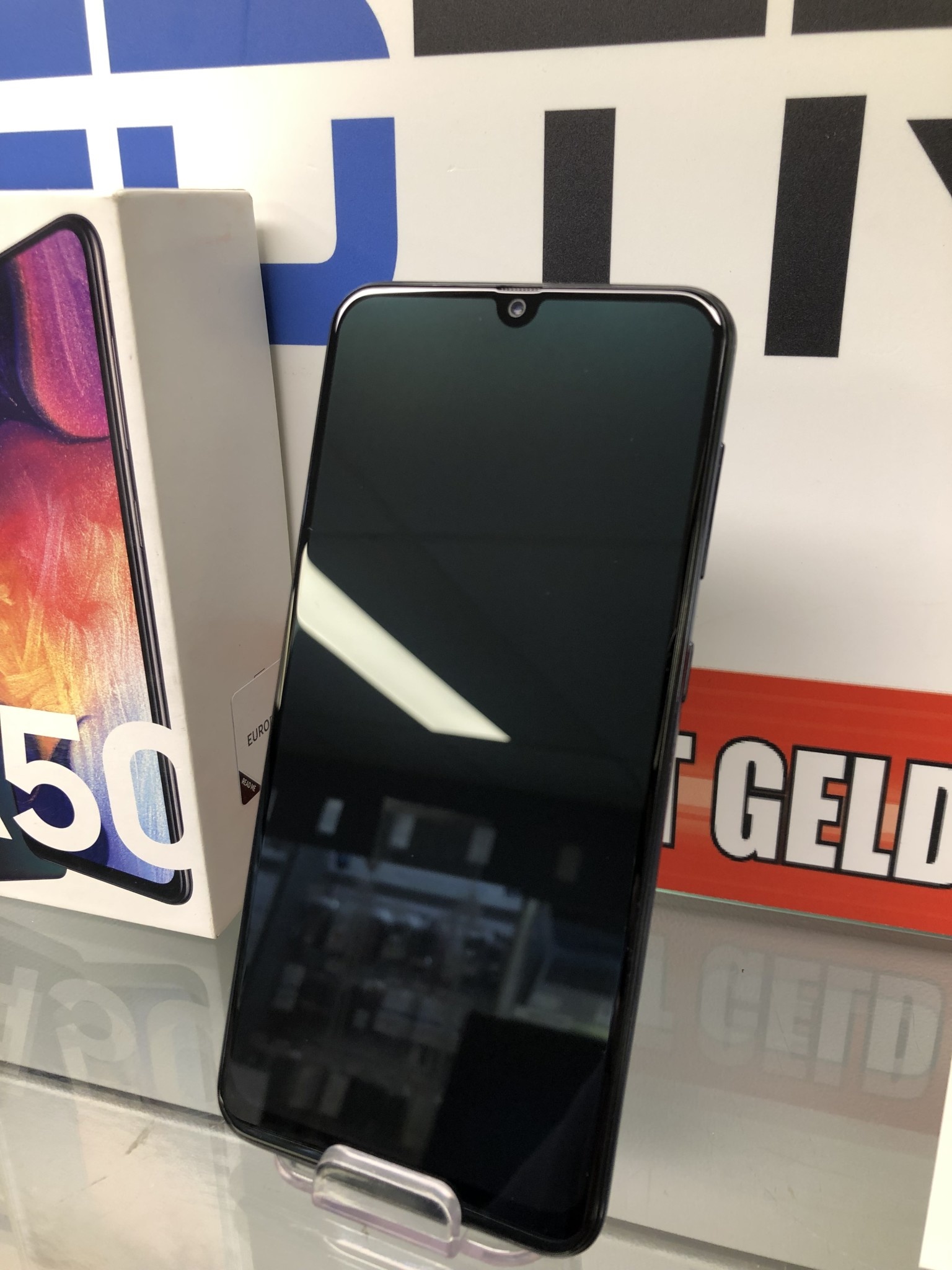 Samsung Galaxy A50 (7063)