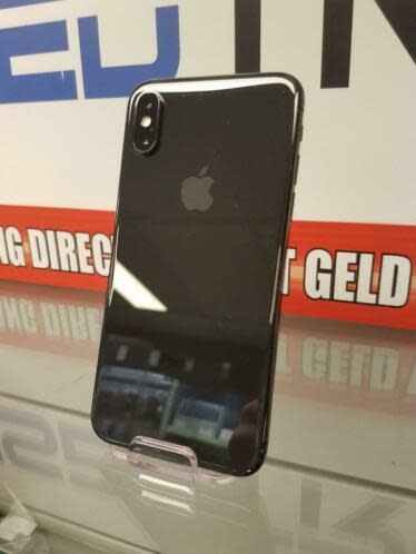 Apple iPhone XS 64GB (7234)
